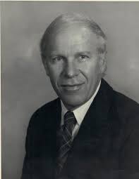 Obituary for Dr. Robert Derrick Phillips