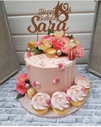 Aesthetic Rose Gold Elegant 18th Birthday Cake Pin By Emily Mims On Reposteria Beautiful Birthday Cakes Elegant Birthday Cakes 18th Birthday Cake