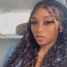 Aloha, I'm Victoria and I'm officially moved back to Maui island. I have so  much love and respect for the island as it was my favorite vacation  location. I am excited to