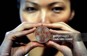 266 Jade Auction Sothebys Stock Photos, High-Res Pictures, and Images