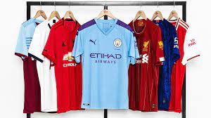 Hier findest du die heimtrikots, auswärtstrikots und ausweichtrikots. Premier League Trikots 2019 20 Alle Trikots Aus England Bei Unisport