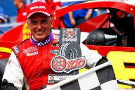 A nascar driver crashed into one of his pit crew members in a chaotic season opener. Former Nascar Champion Mike Stefanik Dies At 61 In Plane Crash Bleacher Report Latest News Videos And Highlights