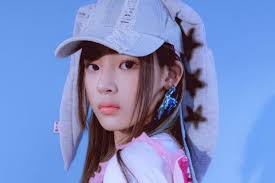 LISA (BLACKPINK) fa scalpore sulla copertina di ELLE US