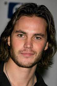Long Hairstyles For Men Deva Hairstyles Long Hair Styles Men Taylor Kitsch Men S Long Hairstyles