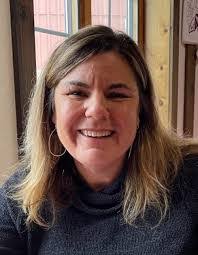 Lori Demoss's Instagram, Twitter & Facebook