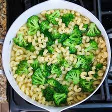 Oct 02, 2009 · turkey sausage and bottled marinara combine for a healthy, quick, and affordable twist on this italian classic. Easy Ground Turkey Pasta Broccoli Dinner Dizzy Busy And Hungry