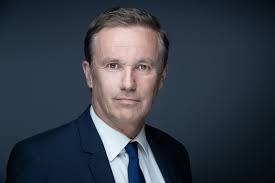 A member of the center. Nicolas Dupont Aignan La Delinquance Est Extremement Elevee Eric Dupond Moretti Est Aveugle