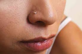 Keep pushing it in until the corkscrew part of the nose ring is ready to be inserted. How To Put In A Corkscrew Nose Ring Mode Style Et Soins Personnels Sports Fitness Sante Et Alimentation