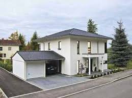 Ein billighaus kostet nicht mehr als 120.000 euro. Kindgerechtes Haus Bauen Alle Infos Zu Hausern Und Anbietern