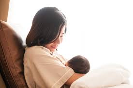 Ibu dapat membagi waktu tidur siangnya. Panduan Menyusui Si Kecil Untuk Ibu Baru Johnson S Baby Indonesia