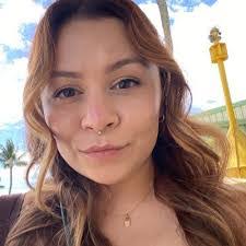 Nelly Vasquez's Instagram, Twitter & Facebook