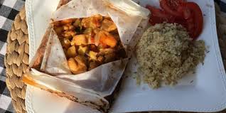 Mar 23, 2016 · sunumu da lezzeti kadar nefis olan bu tarif ayakları yerden kesiyor. Kagit Kebabi Tavuklu Tarif Sinemoloji