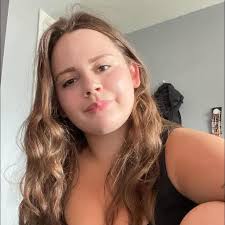 Hi all! I just wanted to introduce myself and share a photo I took. My name  is you see is Sarah Daniels. I'm engaged and just had a baby