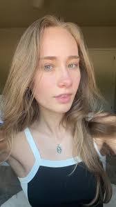 Maggie Lovett's Instagram, Twitter & Facebook