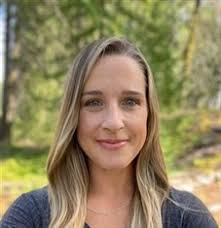 Alisa Sands's Instagram, Twitter & Facebook