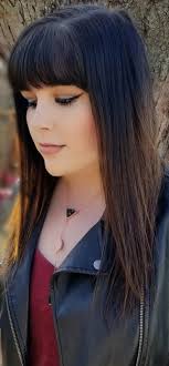 Eve Parrish's Instagram, Twitter & Facebook