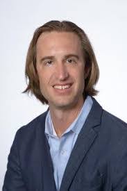 Daniel Combs's Instagram, Twitter & Facebook