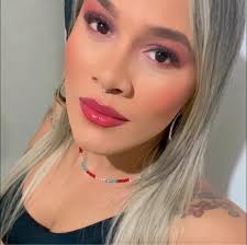 Quatro temporadas depois e a única coisa que mudou foi a barba. 👀 🍿: Você