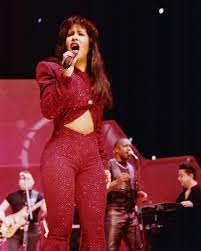 Selena was born to mexican american parents on april 16th 1971 in lake jackson texas. Selena Quintanilla Perez Wikipedia