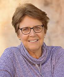 Tracy Weidemann's Instagram, Twitter & Facebook