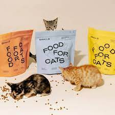 10 Online Pet Brand Startups That Ll Make Both You And Your Best Friend Happy Pet Food Packaging Pet Branding Food Packaging Design