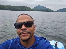 Kayaking at Pretty Water lake in Oklahoma