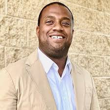 Maxwell alumna Laura Hand '71 BA (PSc) announces retirement from NBC3