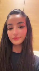 Discovering Paratii with Emily