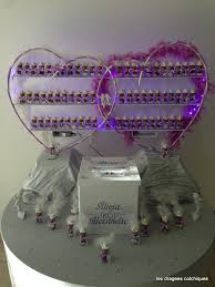 Je veux trouver un panier de mariage pas cher ici support dragées. Support Et Decor Pour Poser Les Pochettes A Dragees Mariage Theme Amour Magasin De Dragees A Marseille Les Dragees Colchiques
