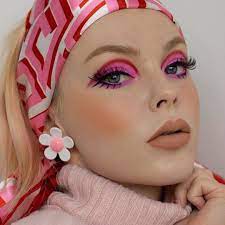 Lizzie N Instagram Viesti Anteeksi Kun Olen Aika Matkustaa Takaisin 60 Luvun 2020 Meikki Retro Makeup 70s Makeup 60s Makeup