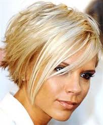Diese elegante frisur ist ideal, um ihre wangenknochen und ihre augen zu betonen. 30 Short Haircuts With Long Bangs Short Hairstyles