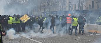 Casseurs, paris, acte 17 gilets jaunes. Gilets Jaunes La Classe Politique Condamne Les Violences Le Point