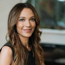 Kelly Harness's Instagram, Twitter & Facebook