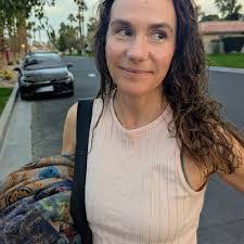 Marianne Kent's Instagram, Twitter & Facebook