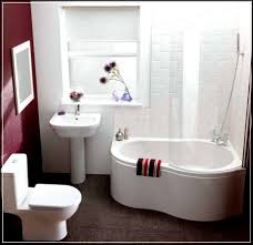 Kamar mandi nuansa biru putih dengan lampu lantai bermotif batu, serta bathtub yang indah membuat siapapun betah berlama lama berendam di semoga dengan desain kamar mandi yang yang keren diatas, bisa menambah gairah untuk lebih. 42 Desain Kamar Mandi Sempit Minimalis Ukuran Kecil Yang Cantik Desainrumahnya Com