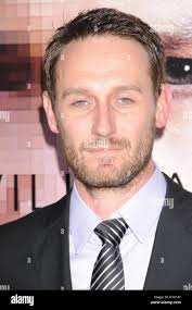 Paul stewart actor hi-res stock photography and images