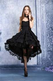 Robe longue gothique en coton noire blanche mancheron dentelle. Robe Gothique Romantique Noire Coupe Plus Longue A L Arriere