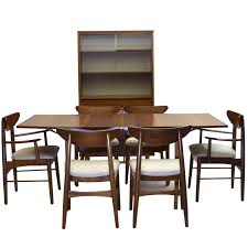 Mid century modern china cabinet walnut color danish style. Nine Piece Dining Suite Includes China Cabinet Stanley Furniture Finnline At 1stdibs