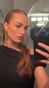 ✈️🇦🇺And just like that… 53 days are over 😭 Back in LA, missing Australia  but counting down until Oct 24🤘🏻 this album release is going to be  🙌🏻🙌🏻