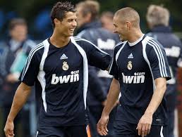 Karim benzema yevropa chempionati oldidan jarohat oldi. Cristiano Ronaldo And Karim Benzema Talk After The Feat Africa Top Sports