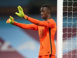 Édouard osoque mendy (born 1 march 1992) is a professional footballer who plays as a goalkeeper for premier league club chelsea and the senegal national team. Frank Lampard Handed Edouard Mendy Blow After Goalkeeper S Star Performance For Senegal Football London