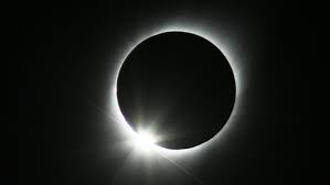 If the weather cooperated, people in. Une Eclipse Solaire Pour Conclure 2020