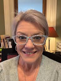 I have to say that I absolutely love all the post box toppers!  Congratulations to all the creative people who made them! They are  fabulous!