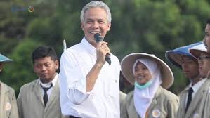 Permohonan boleh mula dibuat dari 15 disember 2020 sehingga 31 januari 2021. Ganjar Siapkan Rp10 M Beasiswa Pelajar Miskin Magelangekspres Com
