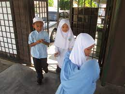 Perlawanan bola sepak persahabatan al amin bangi. Yuran Sekolah Sri Al Amin Bangi Red Pastel C