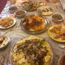 تجارب الرياض On Twitter Almjles1 المجلس الخليجي الموقع مخرج ٩ حي الشهداء الخدمه جدا جميله وسريعين رغم الزحمه وحبيت اغلب الاصناف والجريش والمصقعه والحمسات والمقلوبه وحبيت تشكيلة المجلس