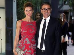 Colombari was born on 10 july 1975 in riccione in northern italy. Martina Colombari Carabiniera A Casa Perquisisco Mio Figlio E Controllo Il Cellulare Di Billy Corriere It