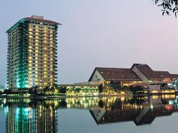 The lobby restaurant features a wide variety of different cuisines; Holiday Villa Hotel Conference Centre Subang Kuala Lumpur Malaysia Preise 2020 Agoda