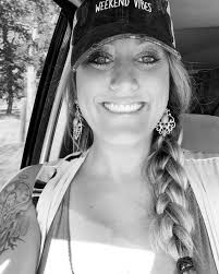 Rising Country Singer Taylor Dee Dead at 33 After Car Crash