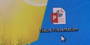 Jedoch blieb die veröffentlichung aus und wurde ohne konkretes datum für das jahr 2020 angesetzt. Powerpoint Fusszeilen Einfugen Und Andern So Geht S Focus Online